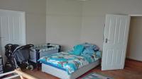 Bed Room 1 - 20 square meters of property in Reddersburg