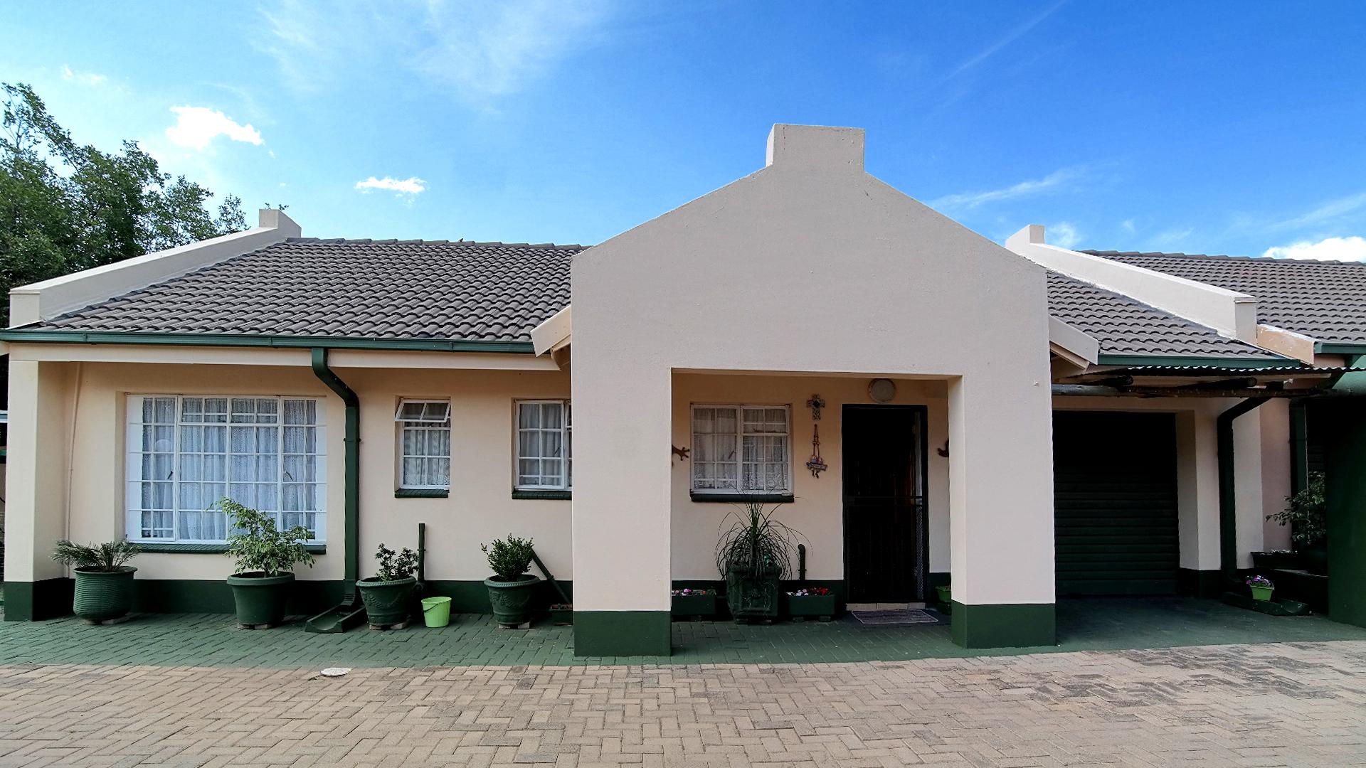 Front View of property in Bronkhorstspruit