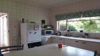 Kitchen - 26 square meters of property in Lakefield