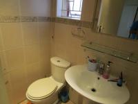 Bathroom 1 - 5 square meters of property in Lakefield