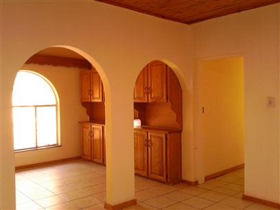 3 Bedroom House to Rent in Magalieskruin - Property to rent - MR17506