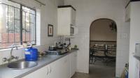 Kitchen - 44 square meters of property in Elarduspark