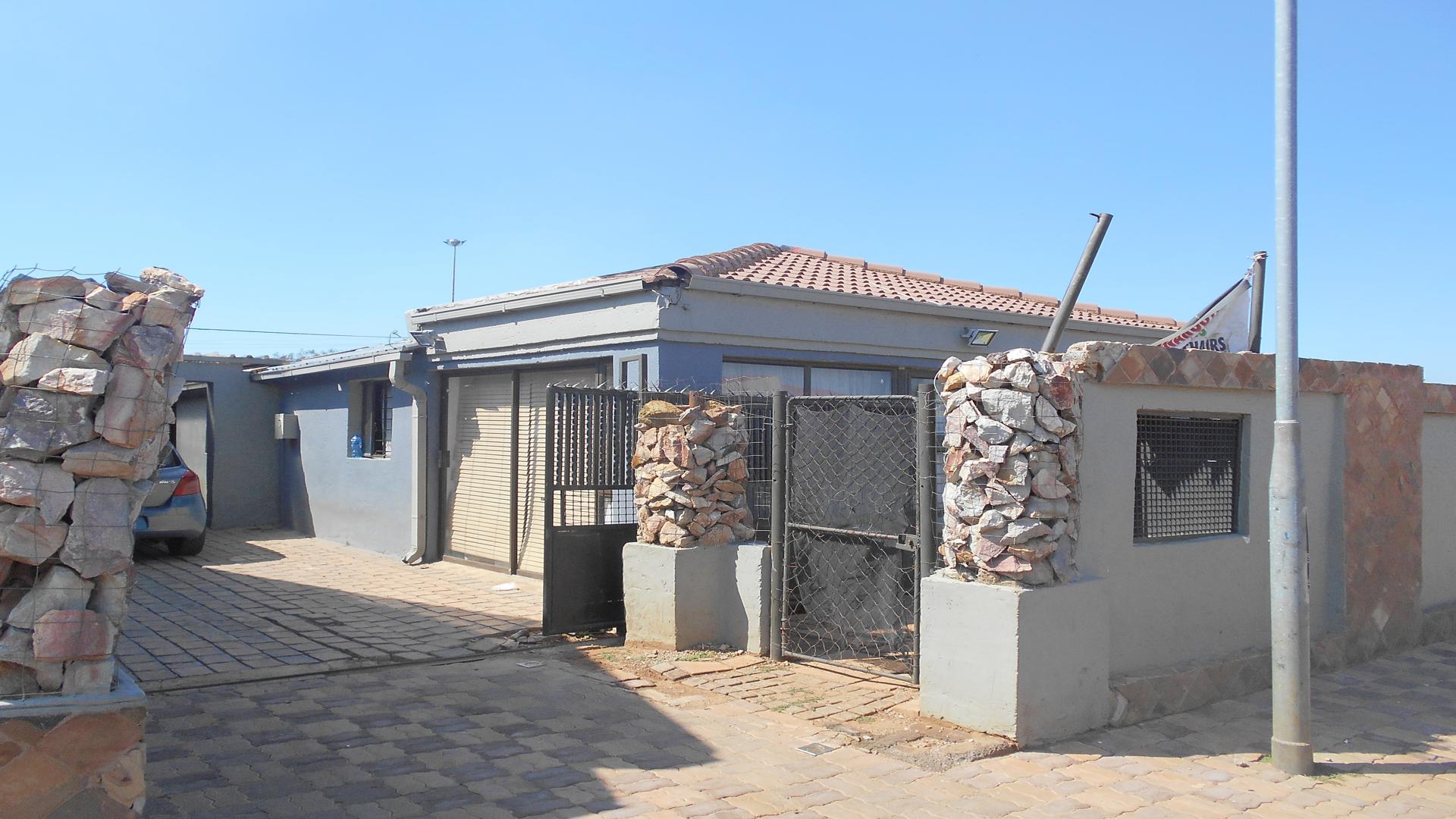 Front View of property in Soweto