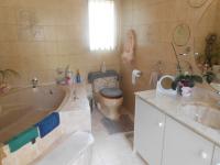 Main Bathroom - 11 square meters of property in Terenure