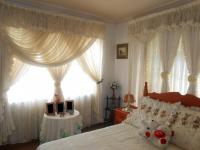 Bed Room 1 - 12 square meters of property in Minnebron