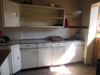 Kitchen - 16 square meters of property in Comet