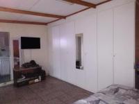 Main Bedroom - 26 square meters of property in Comet