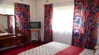 Bed Room 1 - 15 square meters of property in Park Rynie