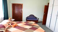 Main Bedroom - 21 square meters of property in Park Rynie