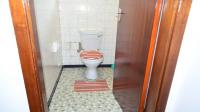 Bathroom 2 - 11 square meters of property in Park Rynie
