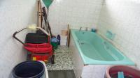 Bathroom 2 - 11 square meters of property in Park Rynie