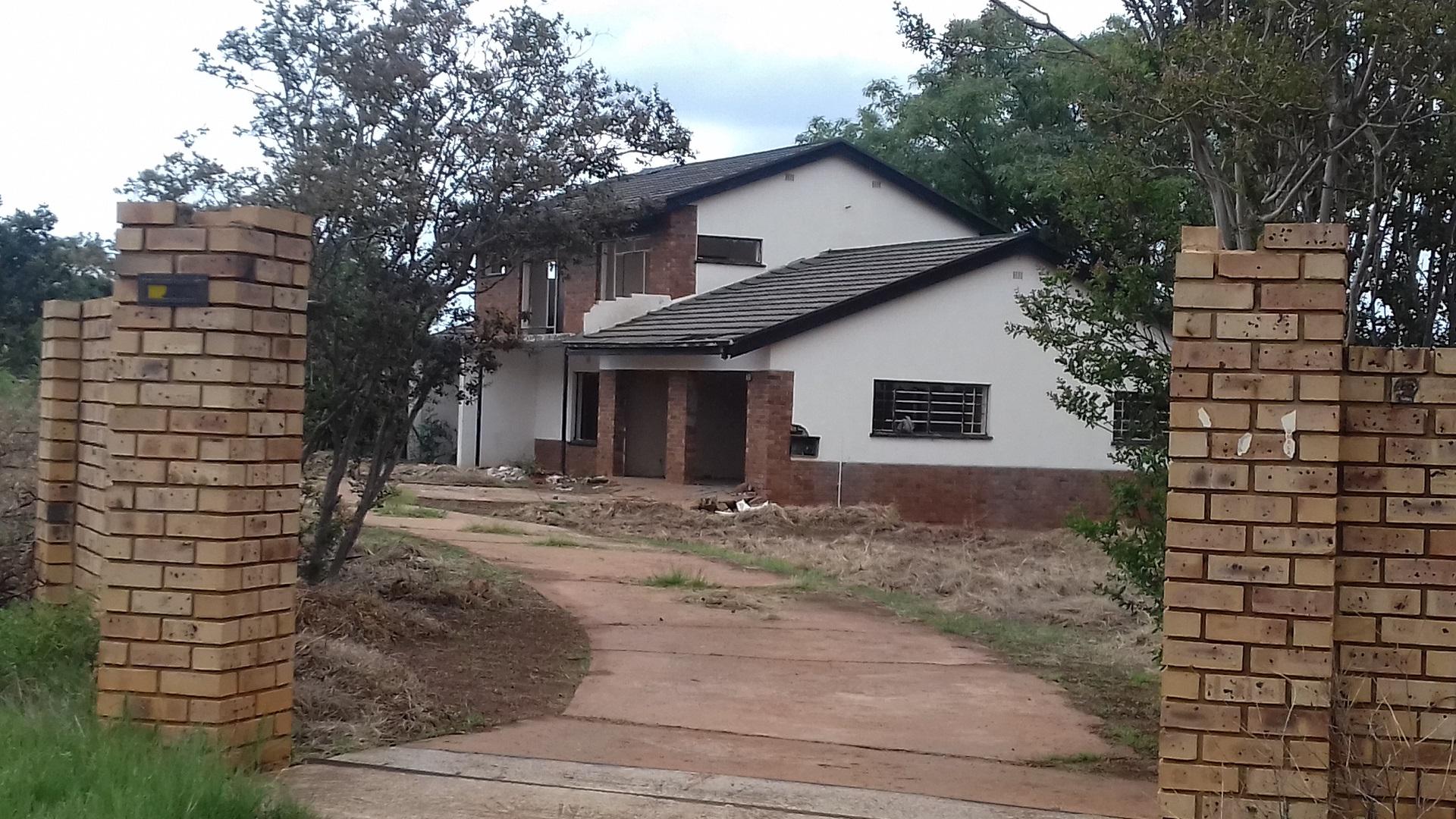 Front View of property in Hartebeesfontein