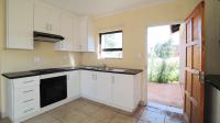 Kitchen - 8 square meters of property in Rayton