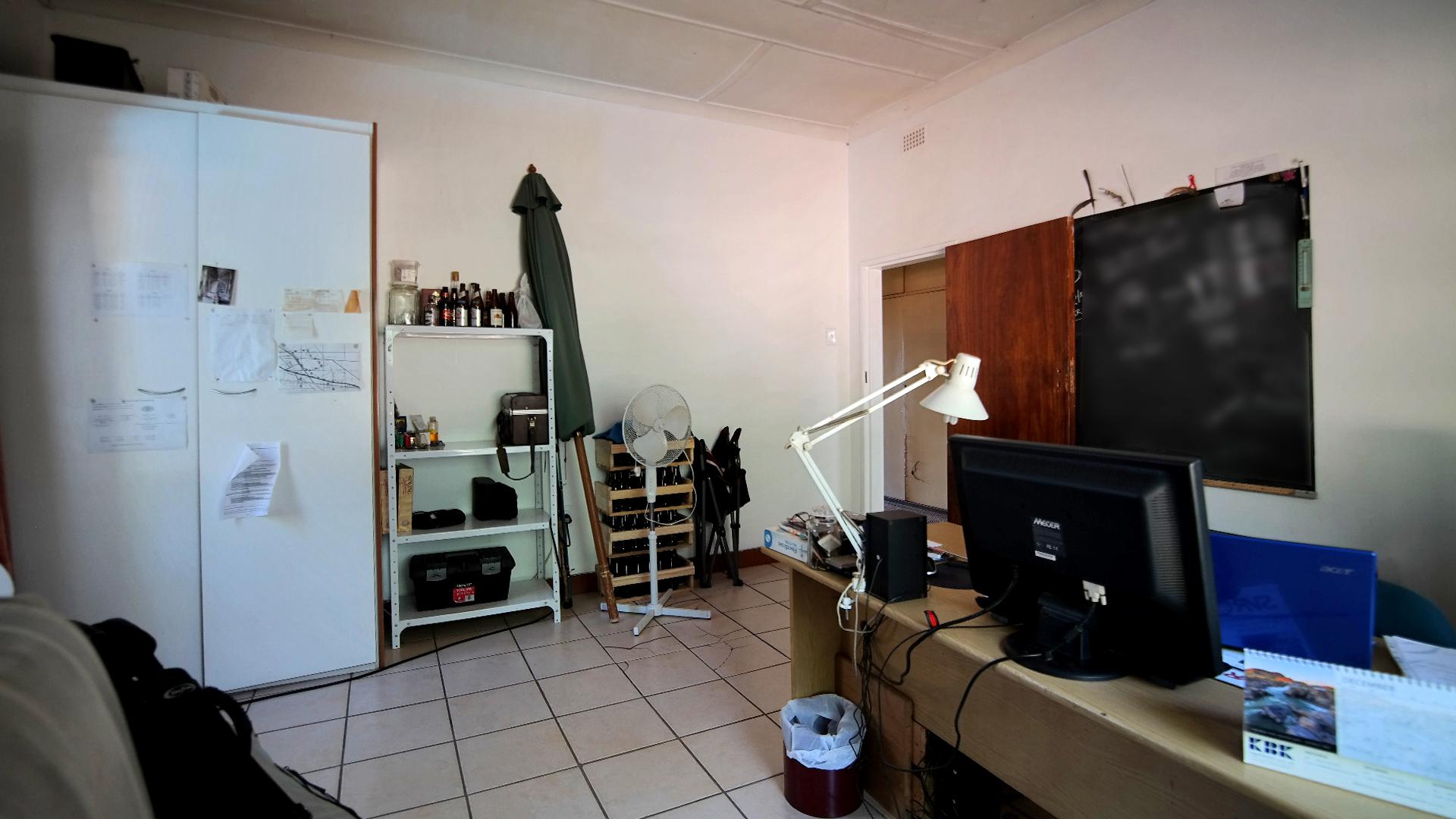 Study - 21 square meters of property in Pienaarspoort