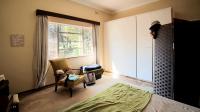 Bed Room 2 - 20 square meters of property in Pienaarspoort