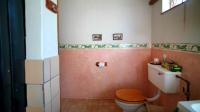 Bathroom 1 - 10 square meters of property in Pienaarspoort