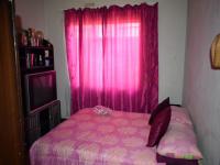 Bed Room 1 - 8 square meters of property in Rensburg