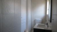 Main Bathroom - 5 square meters of property in Gleneagles