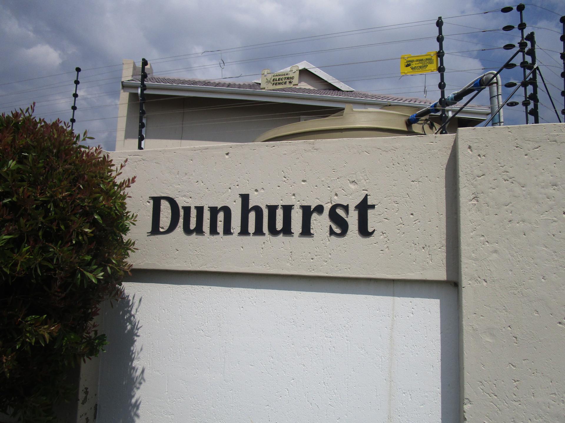 Front View of property in Brentwood Park