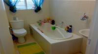 Bathroom 1 - 4 square meters of property in Brentwood Park
