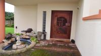 Patio - 35 square meters of property in Uvongo
