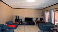 Lounges - 40 square meters of property in Richards Bay