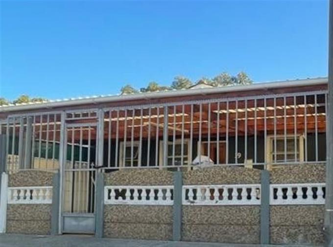Standard Bank SIE Sale In Execution House for Sale in Mitchells Plain - MR179910