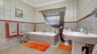 Bathroom 2 - 6 square meters of property in Rangeview