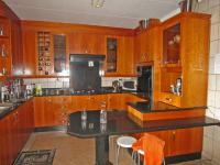 Kitchen - 18 square meters of property in Rangeview