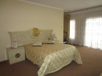Main Bedroom - 35 square meters of property in Rangeview