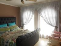 Main Bedroom - 19 square meters of property in Brakpan