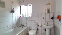 Bathroom 1 - 6 square meters of property in Middelburg - MP