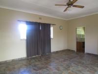 Lounges - 38 square meters of property in Risiville