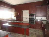 Kitchen - 25 square meters of property in Risiville