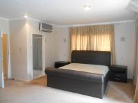 Main Bedroom - 30 square meters of property in Robertsham