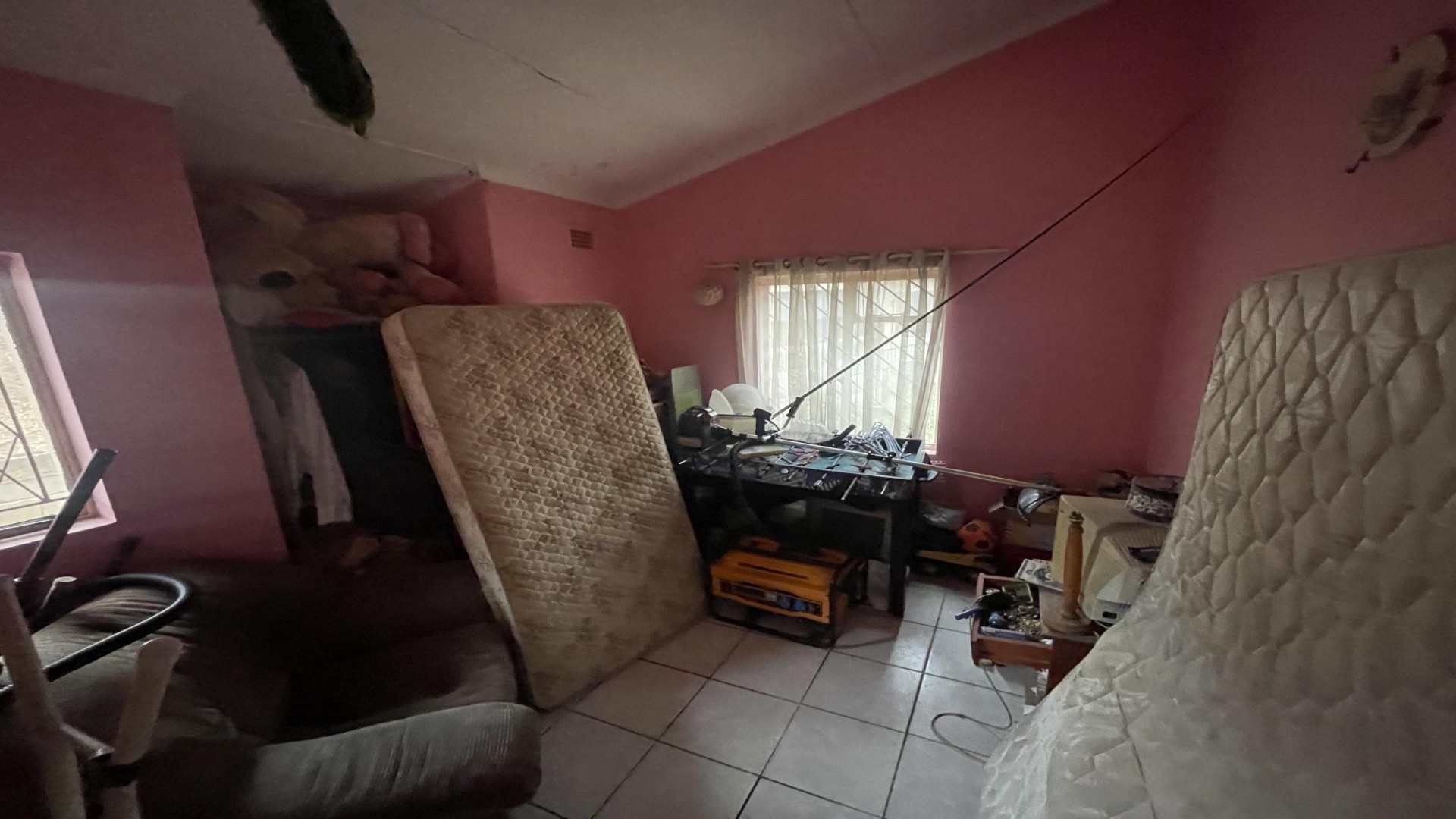 Bed Room 2 of property in Hillary 