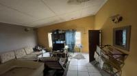 Lounges of property in Hillary 
