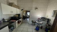 Kitchen of property in Hillary 
