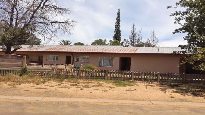 4 Bedroom House for Sale For Sale in Kroonstad - Home Sell - MR180949