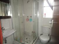 Bathroom 2 - 4 square meters of property in Vanderbijlpark