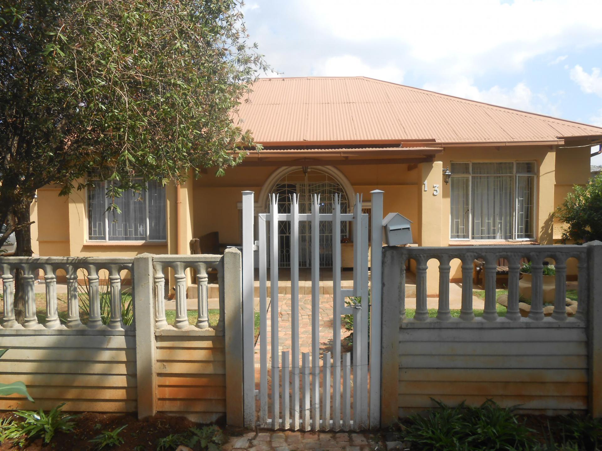 Front View of property in Brakpan