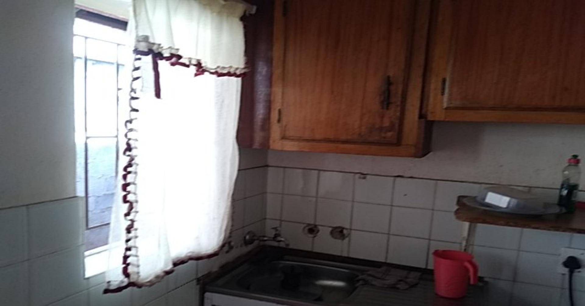 Kitchen of property in Emalahleni (Witbank) 