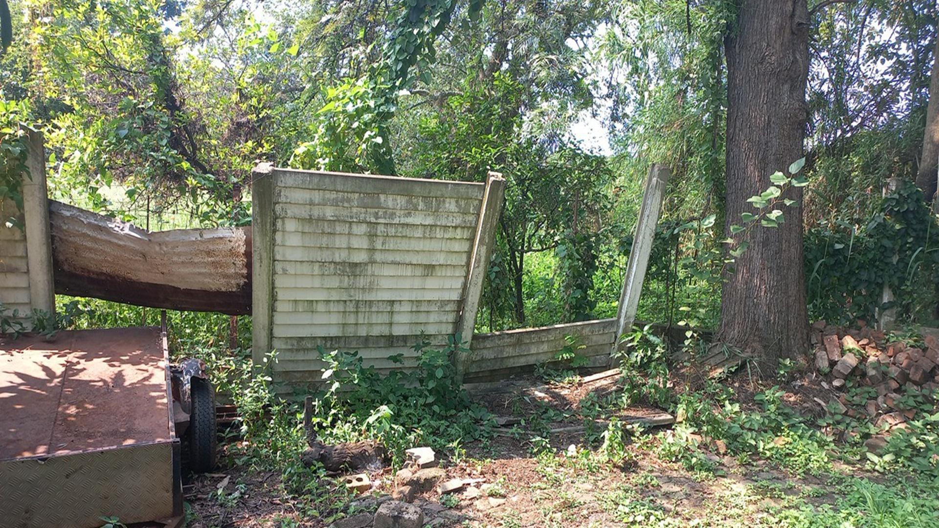 Backyard of property in Makhado (Louis Trichard)