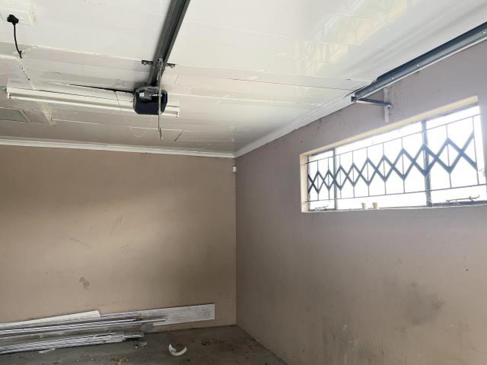 Spaces of property in Secunda
