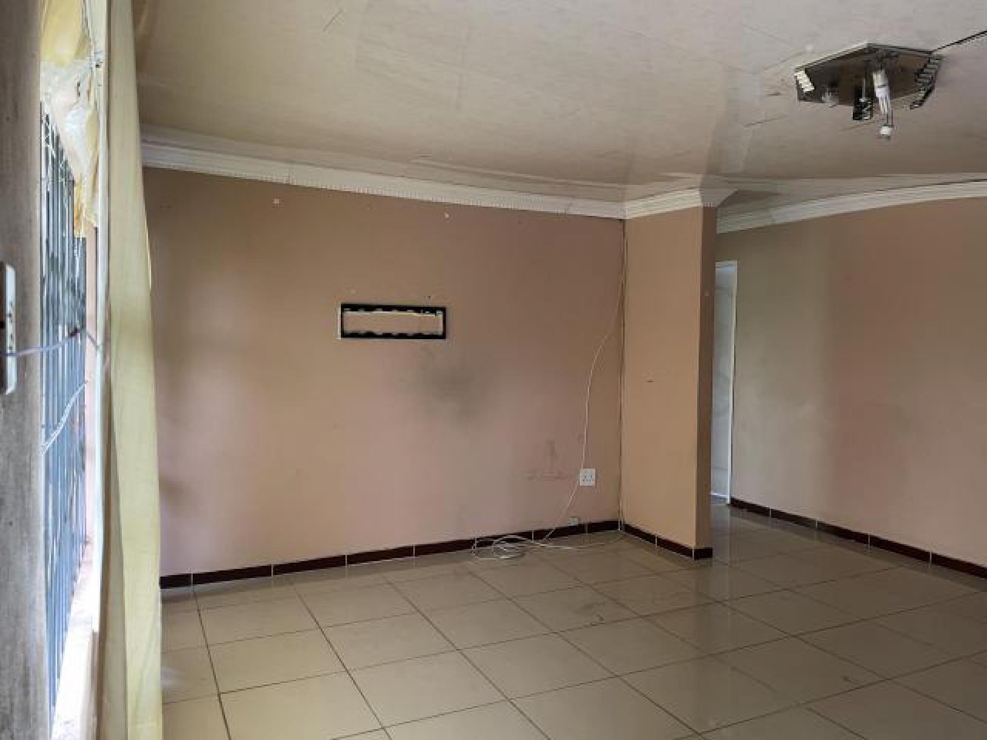 Lounges of property in Secunda