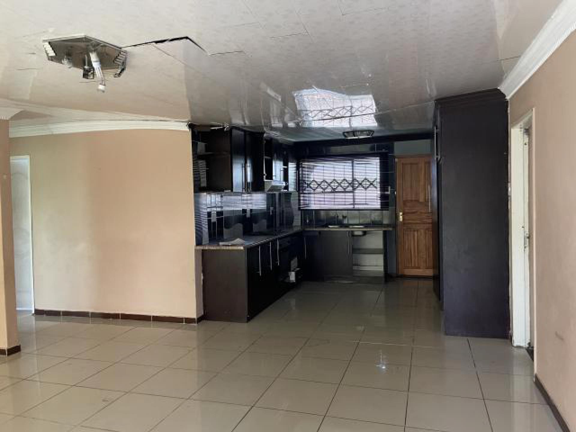 Lounges of property in Secunda