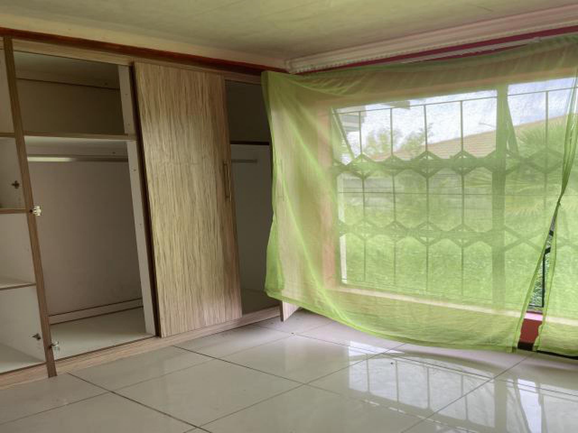 Bed Room 2 of property in Secunda