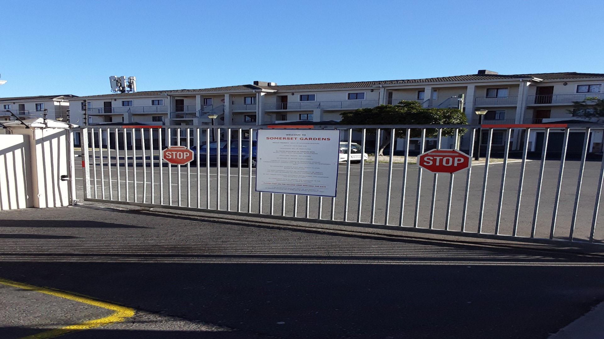 Front View of property in Parklands