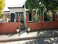 4 Bedroom 2 Bathroom House for Sale for sale in Graaff Reinet