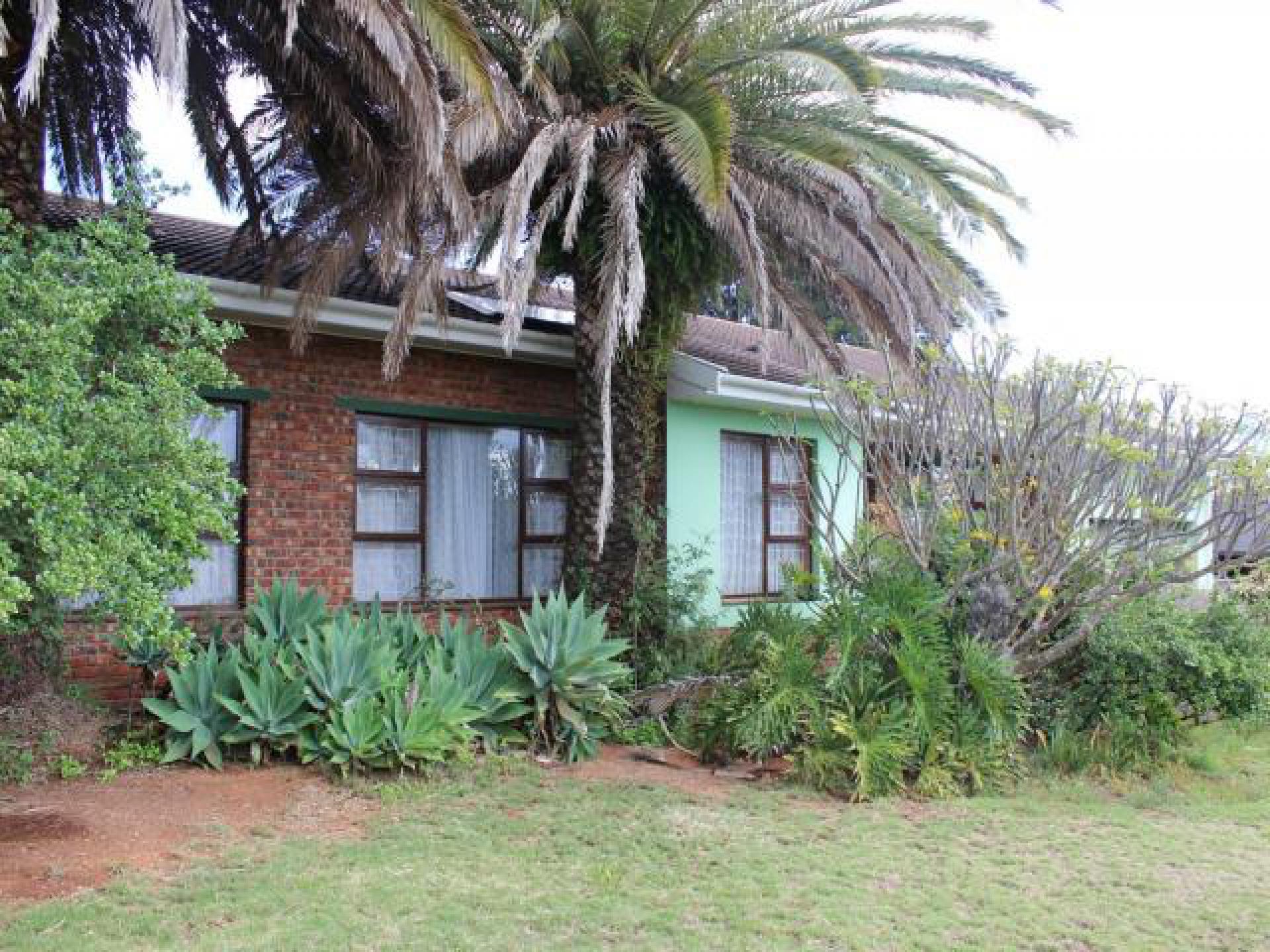 Front View of property in Uitenhage